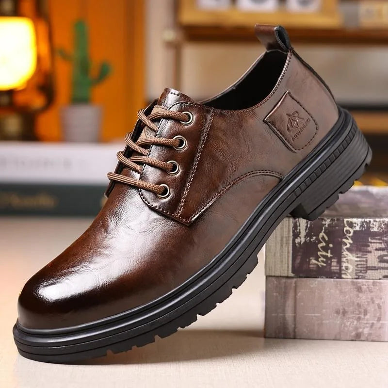 Retro Cow Leather Men's Dress Shoes New Designer Solid Color Platform Shoes Men Fashion Casual Soft-soled Wedding Shoes Male